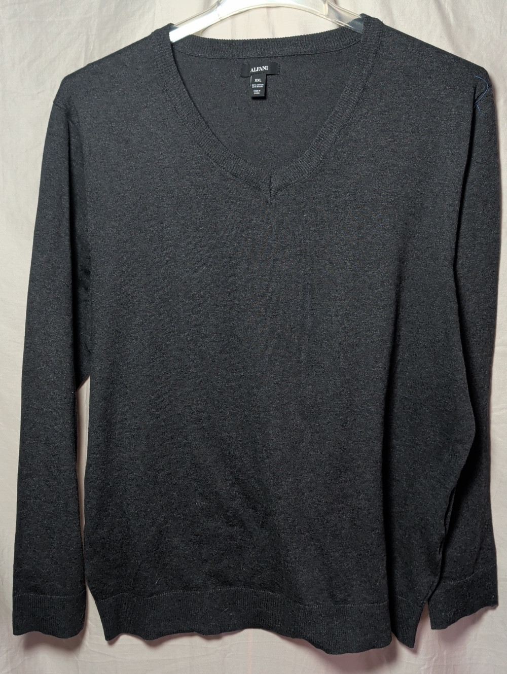 Alfani Men's Dark Charcoal V-Neck Sweater Career Casual  Cool Weather Layering